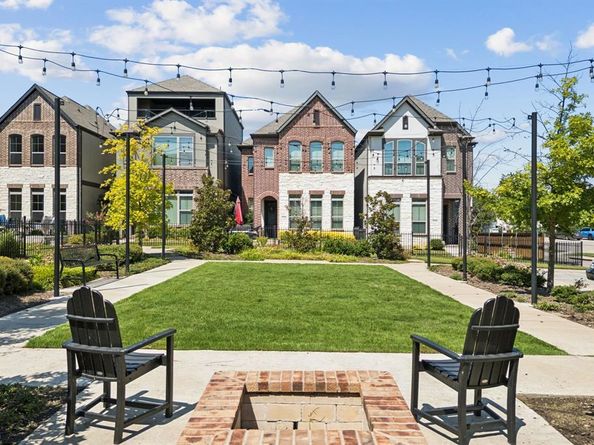 7112  Amber Grove Court , Dallas Texas 75231