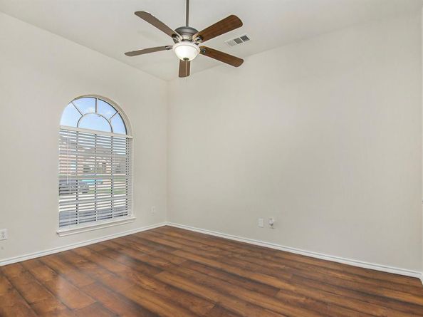5915  Saddleridge Court , Grand Prairie Texas 75052
