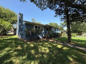 2523  Whitewood Drive , Dallas Texas 75233