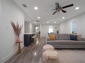 2842  Burlington Boulevard , Dallas Texas 75211