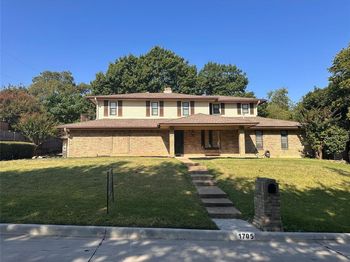 1705  Northtown Drive 