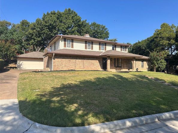 1705  Northtown Drive , Grand Prairie Texas 75050