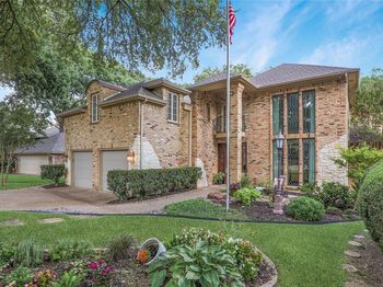 1814  Lakeshore Court 