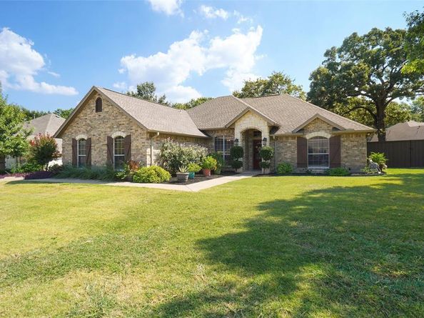 112  Ty Lane , Azle Texas 76020