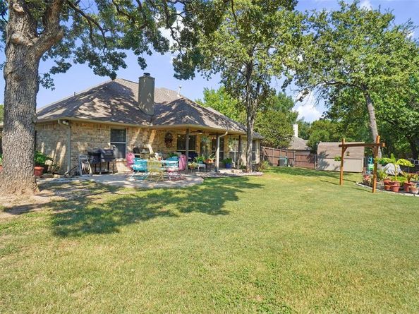 112  Ty Lane , Azle Texas 76020