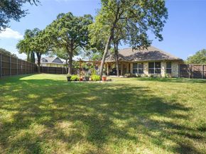 112  Ty Lane , Azle Texas 76020