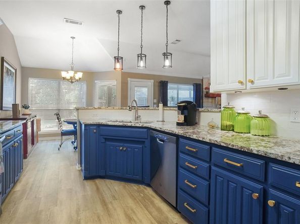 112  Ty Lane , Azle Texas 76020