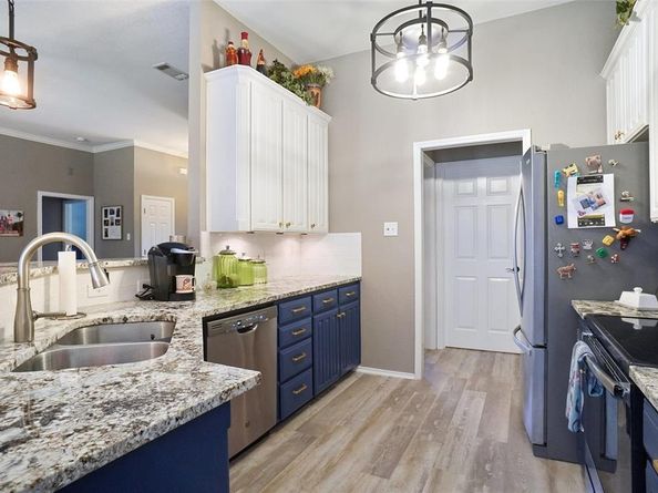 112  Ty Lane , Azle Texas 76020