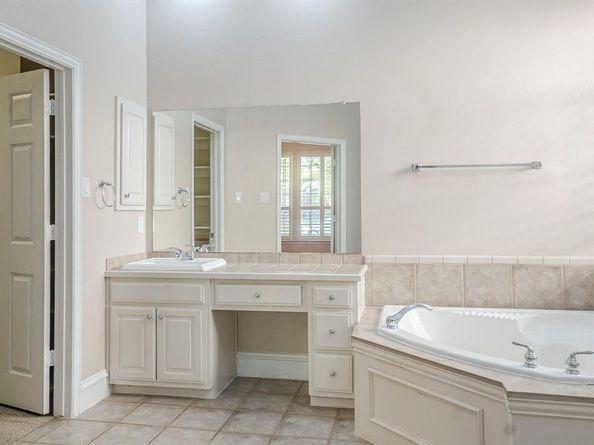 2503  April Sound Lane , Frisco Texas 75033