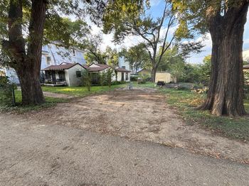 917  Walkway Street 