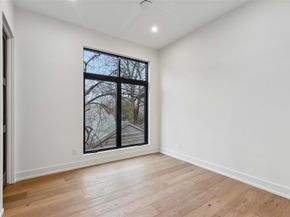 9015  Daytonia Avenue , Dallas Texas 75218