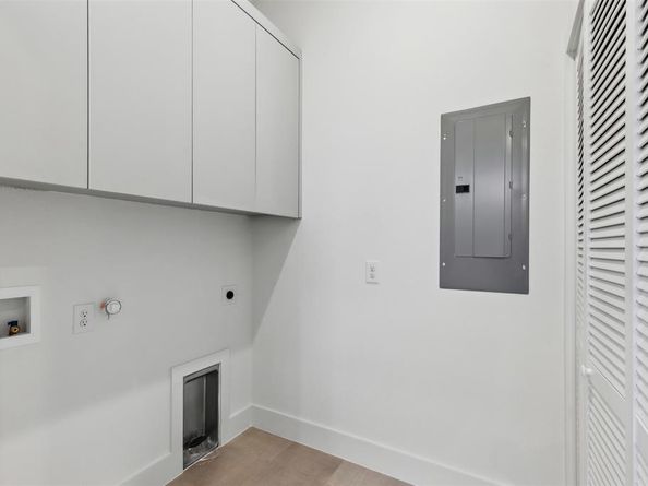 9015  Daytonia Avenue , Dallas Texas 75218