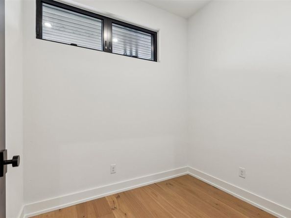 9015  Daytonia Avenue , Dallas Texas 75218