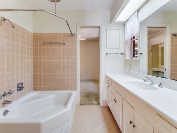 7048  Arboreal Drive , Dallas Texas 75231