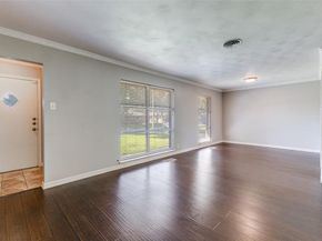 2733  Whitewood Drive , Dallas Texas 75233