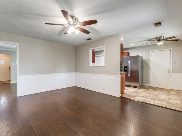 2733  Whitewood Drive , Dallas Texas 75233