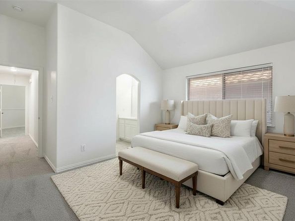 828  La Jolla  , Irving Texas 75039
