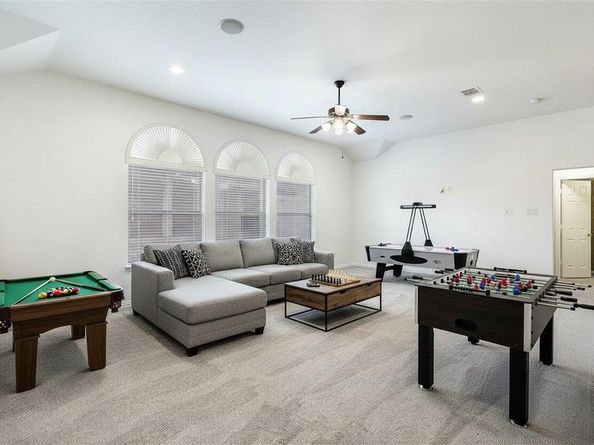 828  La Jolla  , Irving Texas 75039