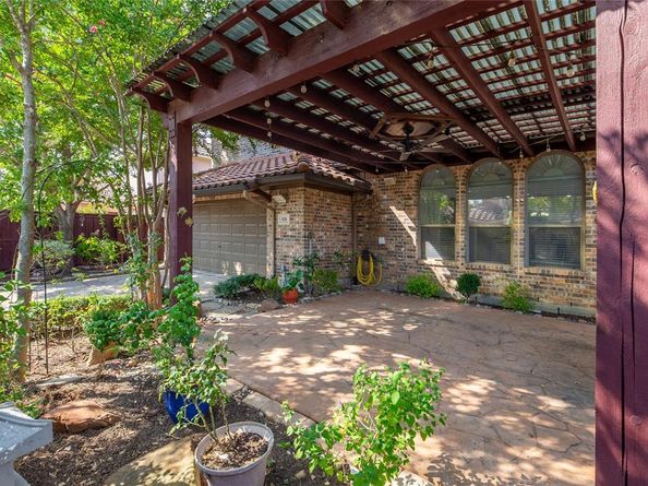 828  La Jolla  , Irving Texas 75039