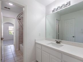 828  La Jolla  , Irving Texas 75039