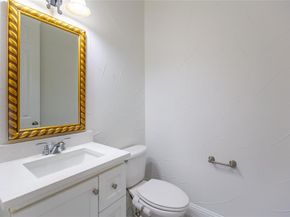828  La Jolla  , Irving Texas 75039