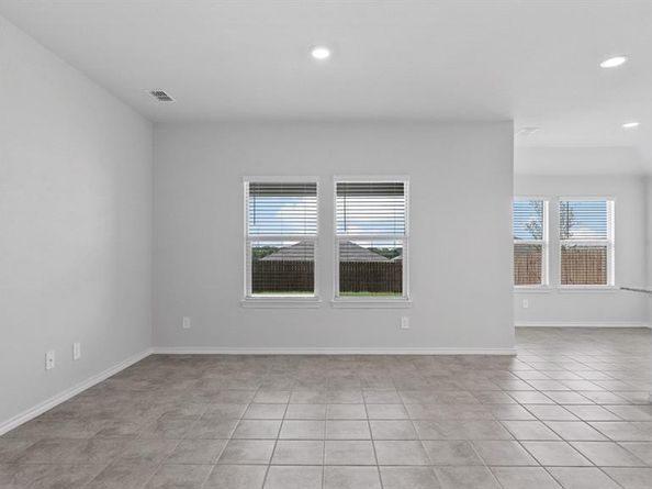 1728  GILLENS Avenue , Fort Worth Texas 76140