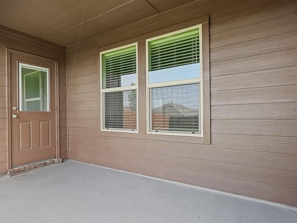 1728  GILLENS Avenue , Fort Worth Texas 76140