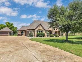 6625  Gehrig Circle , Burleson Texas 76028
