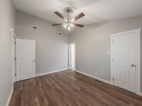 336  Oak Street , Azle Texas 76020