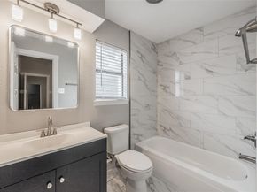 336  Oak Street , Azle Texas 76020