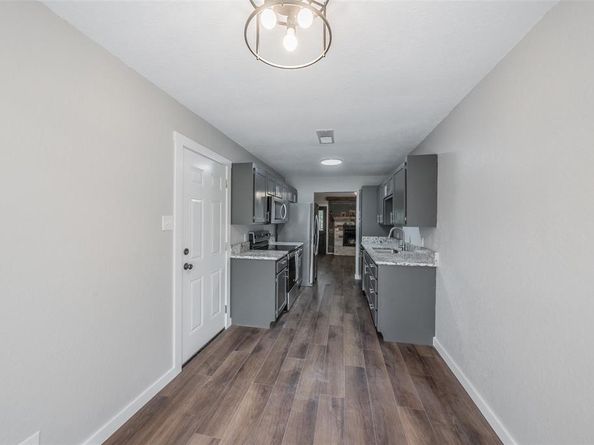 336  Oak Street , Azle Texas 76020