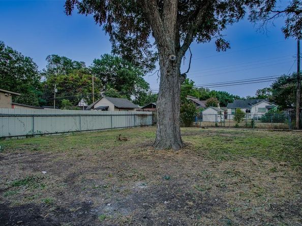 1122  Wilbur Street , Dallas Texas 75224