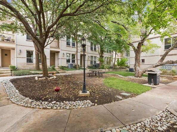 4830  Cedar Springs Road  44, Dallas Texas 75219