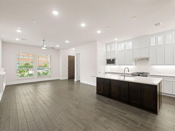 1812  Wittington  , Farmers Branch Texas 75234