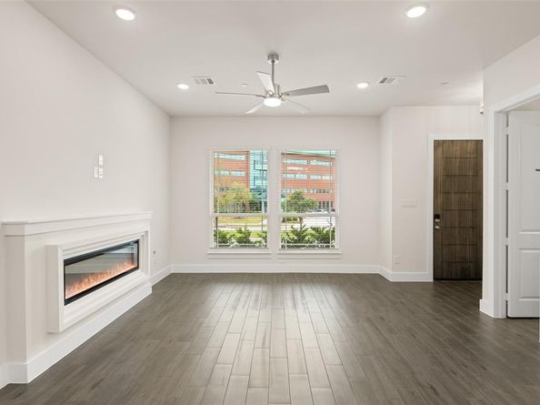 1812  Wittington  , Farmers Branch Texas 75234