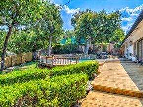 2804  Oak Cliff Lane , Arlington Texas 76012