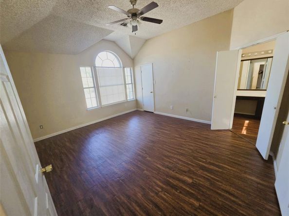 534  Cross Cut Drive , Arlington Texas 76018