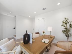 4517  Munger Avenue  105, Dallas Texas 75204