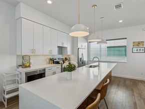 5018  Bryan Street  203, Dallas Texas 75206
