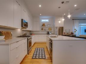 4223  Holland Avenue  102, Dallas Texas 75219