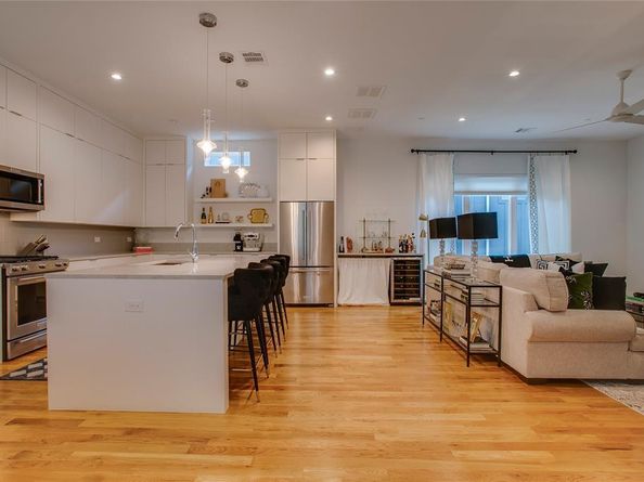 4223  Holland Avenue  102, Dallas Texas 75219