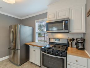 3909  Locke Avenue , Fort Worth Texas 76107