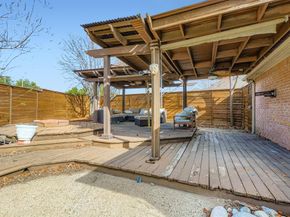 7411  Hour Glass Circle , Dallas Texas 75252