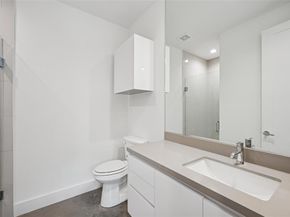 3064  Chimes Street , Dallas Texas 75219