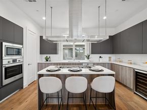 3064  Chimes Street , Dallas Texas 75219