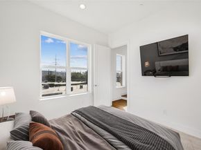 3064  Chimes Street , Dallas Texas 75219