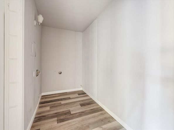 1902  Alan A Dale Road , Arlington Texas 76013