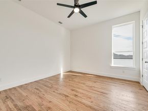 539 W Laureland Road , Dallas Texas 75232