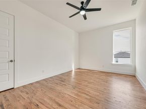 539 W Laureland Road , Dallas Texas 75232