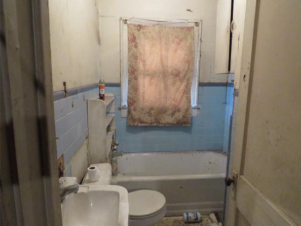 3638  Cleveland Street , Dallas Texas 75215